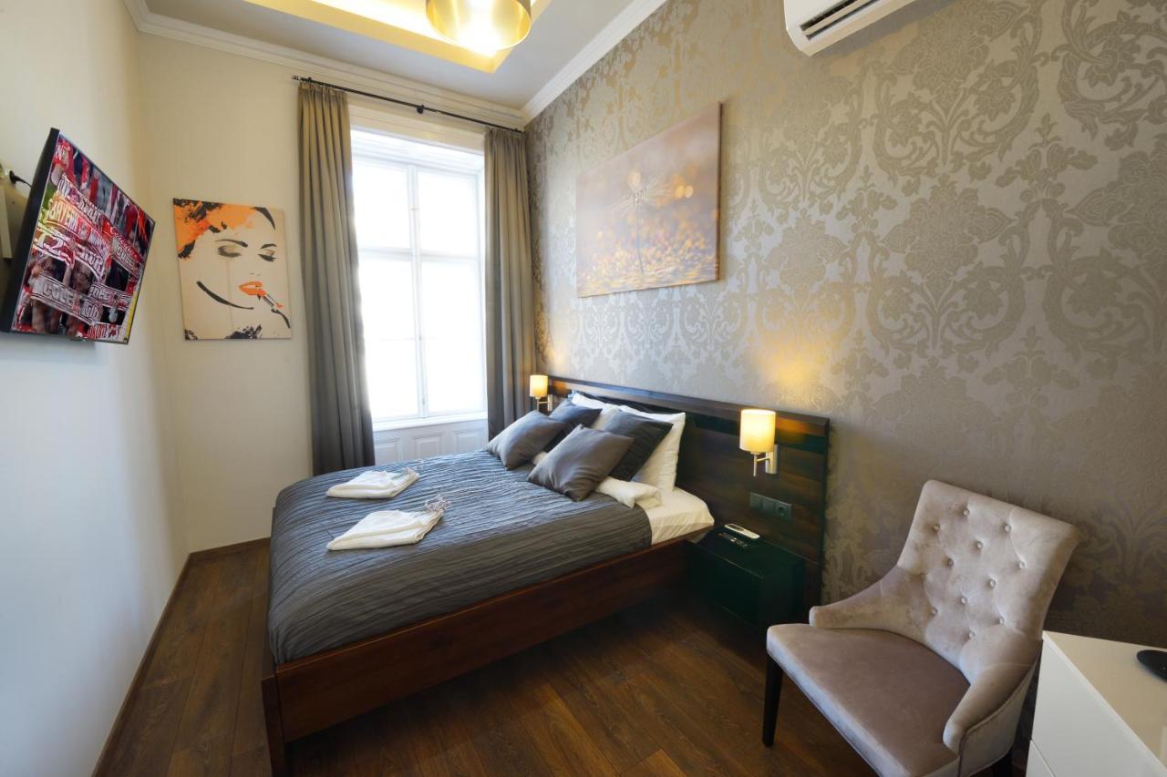 Orangehomes 4 Bdrm Apartment View To Synagogue Budapest Luaran gambar