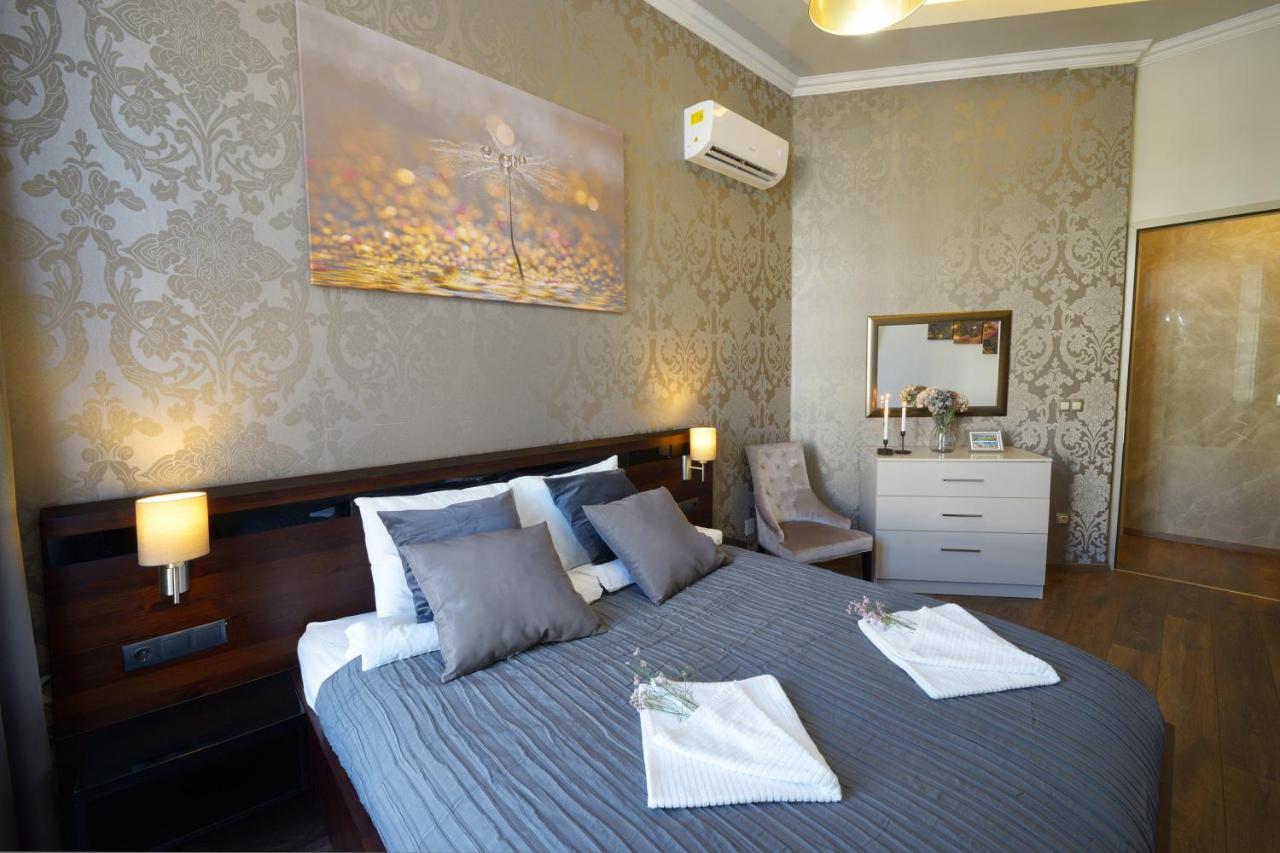 Orangehomes 4 Bdrm Apartment View To Synagogue Budapest Luaran gambar